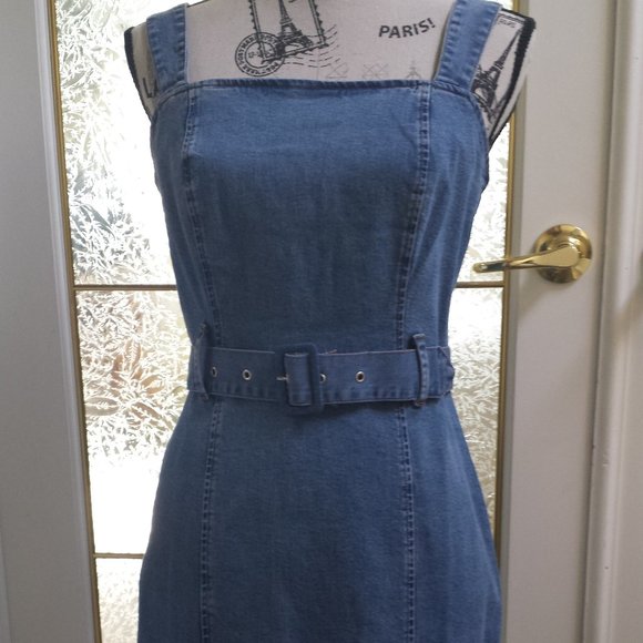 Bodycon Denim Dress Le Chateau, Size Medium - Picture 1 of 6